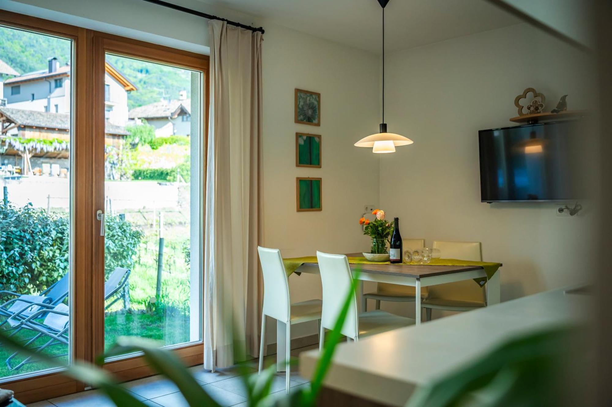 Apartament Weingut Lahn Zu Eppan Appiano Sulla Strada Del Vino Pokój zdjęcie